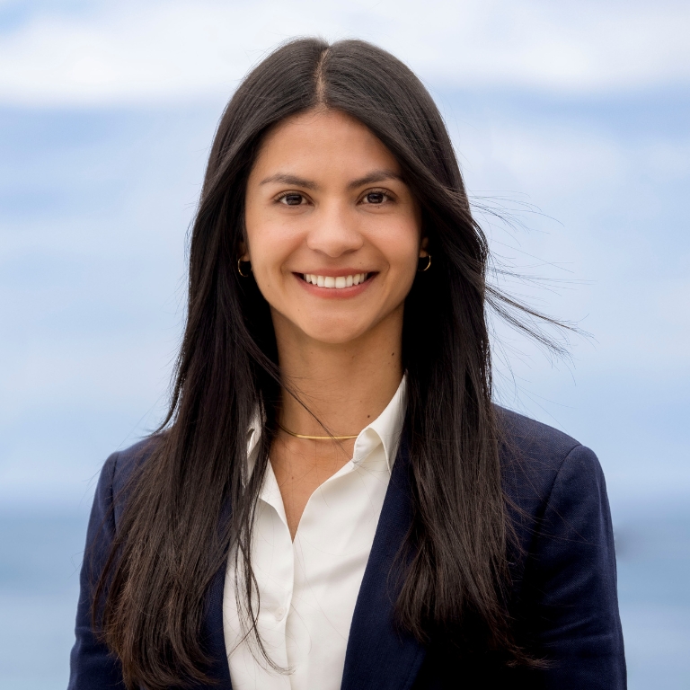 Development Engineer - Alejandra Mora Development Engineer - Alejandra Mora